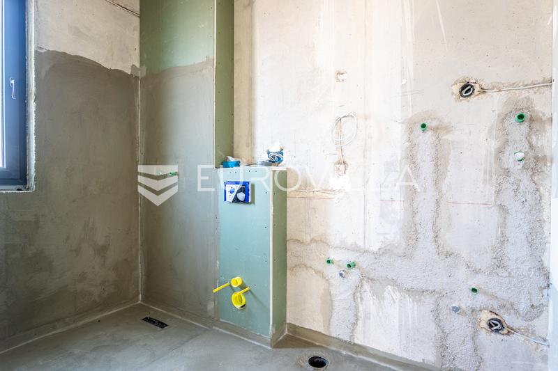 Trogir, apartamento dúplex de tres dormitorios con logia - 8
