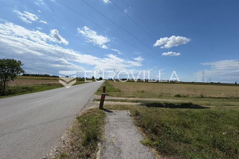 Đakovo - Attractive 629 m² Building Plot for Sale - 4