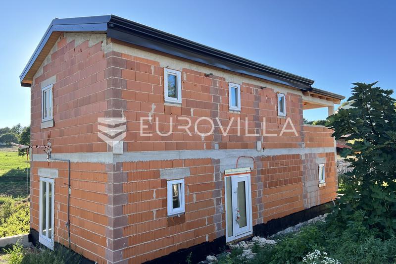 Istra, Kringa, atraktivna kuća u roh bau fazi u mirnom okruženju - 20