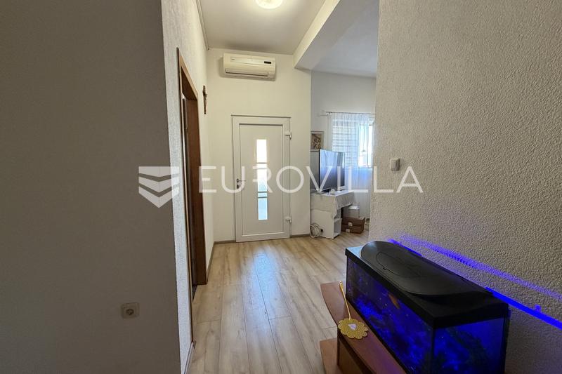 Đakovo, Centar, stan u kući 61 m² - 2