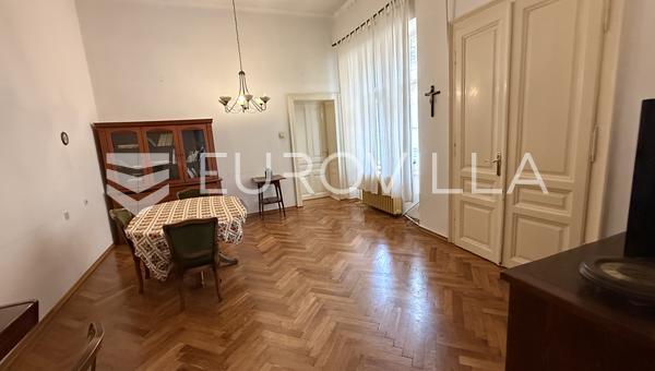 Osijek, Şehir Merkezi, Art Nouveau binasında 4 odalı daire, park manzaralı