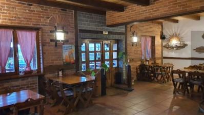 Karlovac, obchodní prostory, restaurace 300 m², vynikající lokalita, veškerý inventář