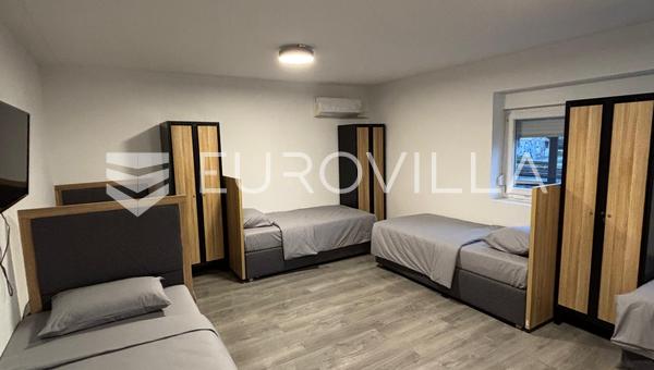 Zagreb, Trešnjevka - 485 m² hostel with 65 beds and 10 parking spaces