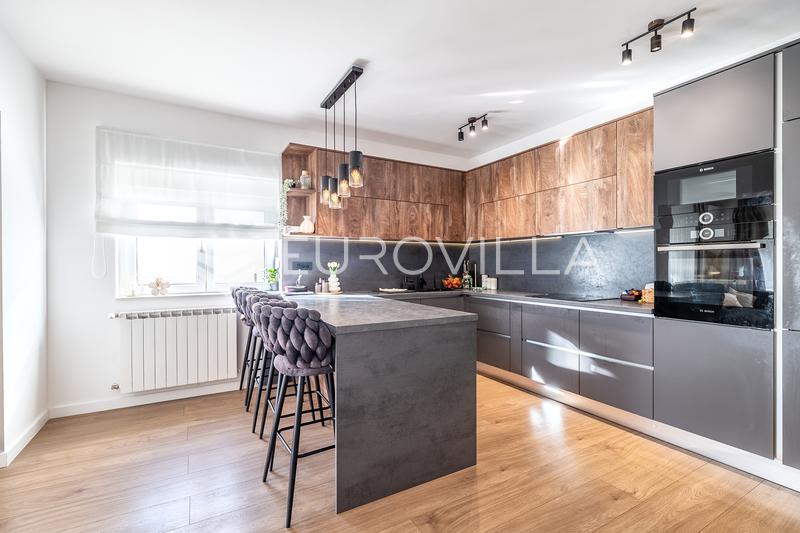 Velika Gorica, Kobilic, dom rodzinny o powierzchni 178 m² z basenem i przestronną działką. - 3