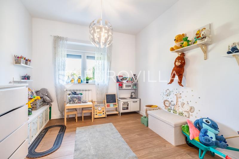 Velika Gorica, Kobilic, dom rodzinny o powierzchni 178 m² z basenem i przestronną działką. - 5
