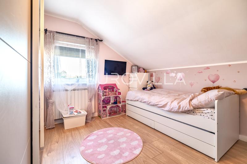Velika Gorica, Kobilic, dom rodzinny o powierzchni 178 m² z basenem i przestronną działką. - 12