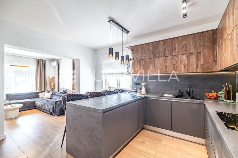 Velika Gorica, Kobilic, dom rodzinny o powierzchni 178 m² z basenem i przestronną działką. - 4