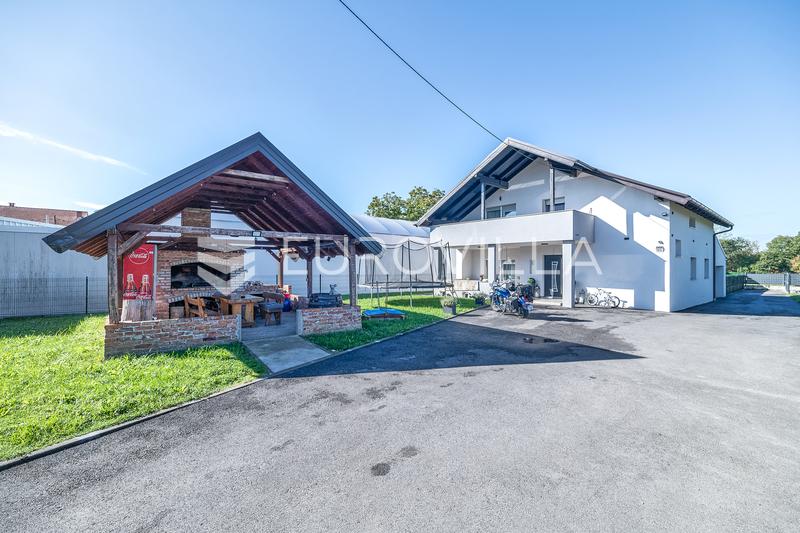 Velika Gorica, Kobilic, dom rodzinny o powierzchni 178 m² z basenem i przestronną działką. - 15