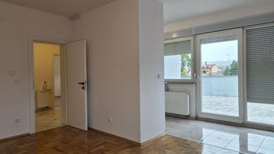 Zagreb, Trešnjevka, Gajevo, trosoban penthouse 77 m²