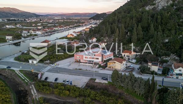 Dubrovnik, Opuzen, et familiehotel