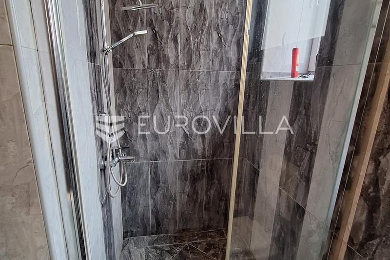 Karlovac, Rakovac, 137 m² lejlighed med garage på en fremragende beliggenhed - 10