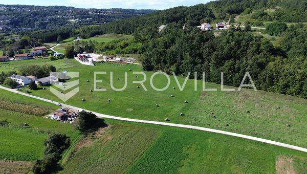 Pazin, Rijavac - rymlig mark omgiven av natur