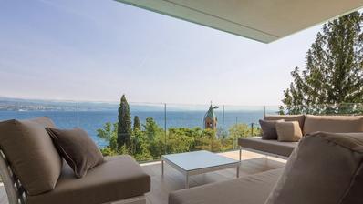 Opatija, Punta Kolova, luksuzan stan s bazenom NKP 120 m2