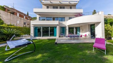 Split, Meje, ekskluzivna Vila prvi red do mora