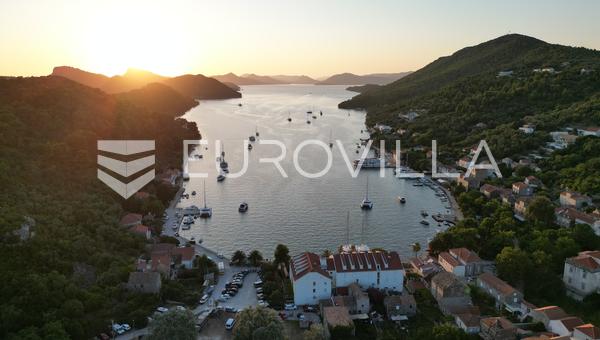 Dubrovnik, Otok Šipan, poslovni prostor za najam, 129 m², prvi red do mora