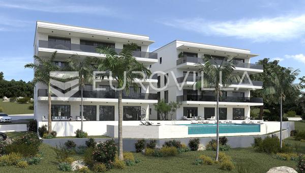 Primošten, two bedroom apartment on the ground floor with a pool, 90.53 m²