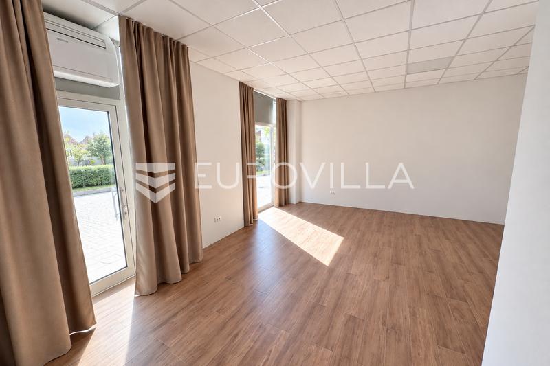 Rijeka, Krnjevo, mükemmel konumda 36 m² ticari alan - 2