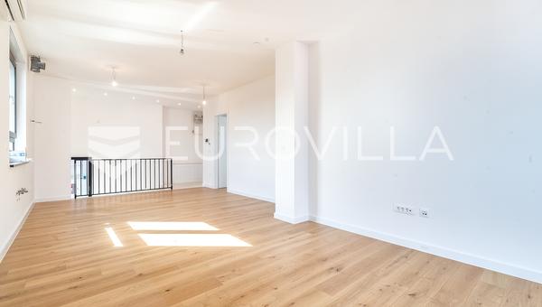 Zagreb, Jarun, attractive three-room apartment for business purposes with parking, 76 m²