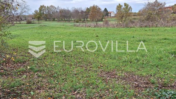Rasa, Topid - terreno para construção em local tranquilo