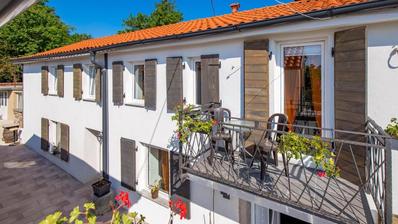 Matulji, Jurdani, predivno imanje sa četiri adaptirane kuće
