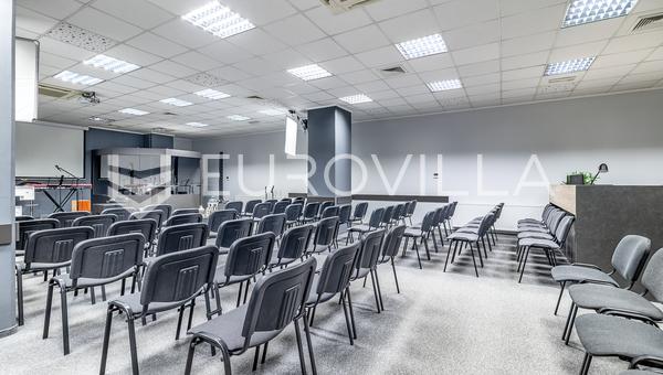Zagreb, Zagrebačka cesta, višefunkcionalni poslovni prostor 387.08 m² na 2. katu