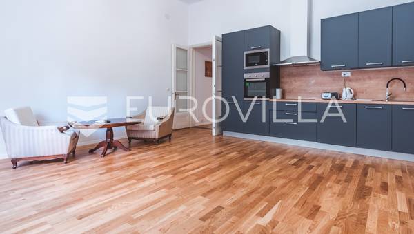 Zagreb, Centar, dvosoban stan 65 m²
