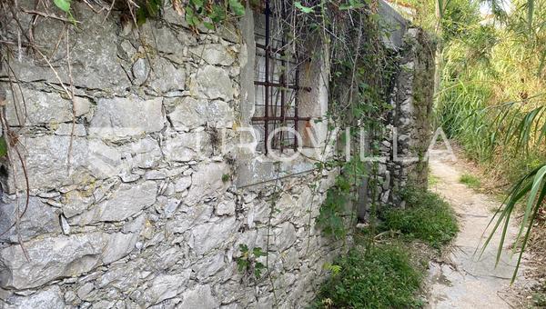Mali Losinj, Susak, bitmemiş taş ev 52 m²