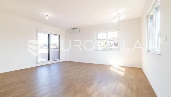 Zagreb, Gornja Dubrava, treværelses penthouse med garage og parkeringsplads 101,38 m²