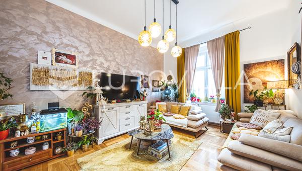 Zagreb, Trg dr. Franje Tuđmana, smuk fireværelses lejlighed på 95 m²