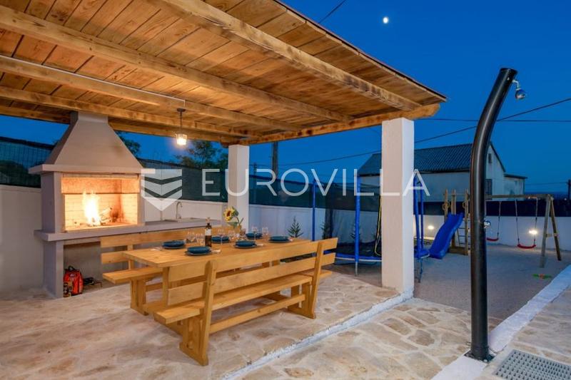 Posedarje, Slivnica, House with swimming pool and established tourist rental - 6