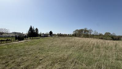Istra, okolica Žminja, zemljište s pravomoćnom građevinskom dozvolom za kuću s bazenom, 2282 m²