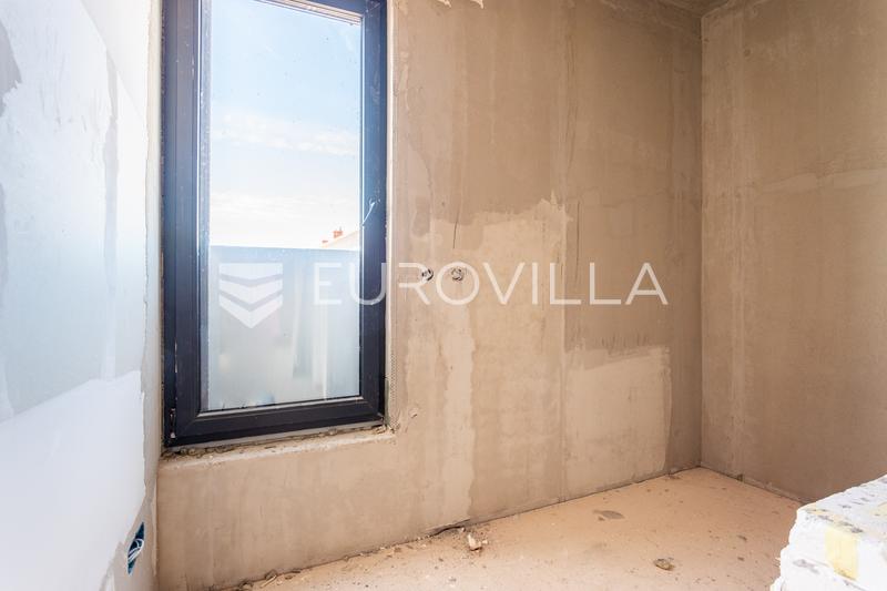 Trogir, functional two-bedroom apartment with a loggia - 5