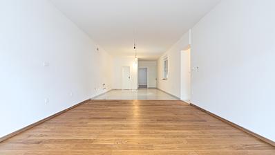 Osijek, Retfala, završen četverosoban stan sa dvorištem od 50 m²