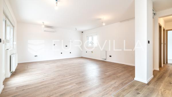 Zagreb, Vukomerec, treværelses penthouse, kontorlokaler i nybyggeri, 90 m², PARKERING