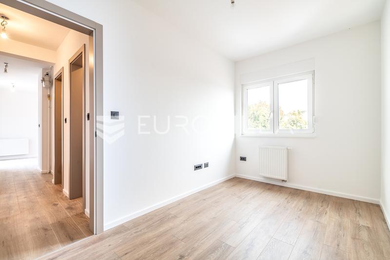 Zagreb, Vukomerec, treværelses penthouse, kontorlokaler i nybyggeri, 90 m², PARKERING - 3