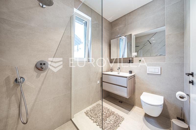 Zagreb, Pantovcak - lujoso apartamento de tres dormitorios con jardín, terraza, garaje - 6