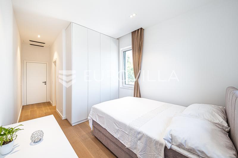 Zagreb, Pantovcak - lujoso apartamento de tres dormitorios con jardín, terraza, garaje - 10