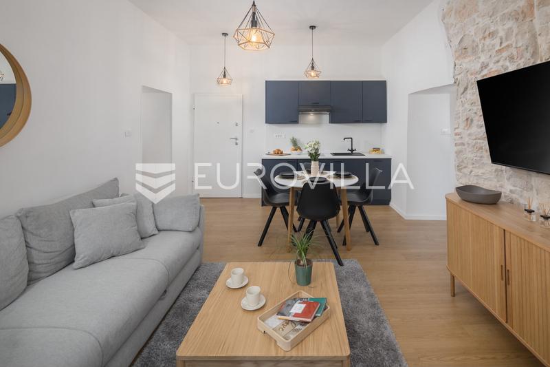 Pula, Centro - hermoso apartamento de dos dormitorios en alquiler cerca de la Arena de Pula, disponible a partir del 1 de octubre - 4