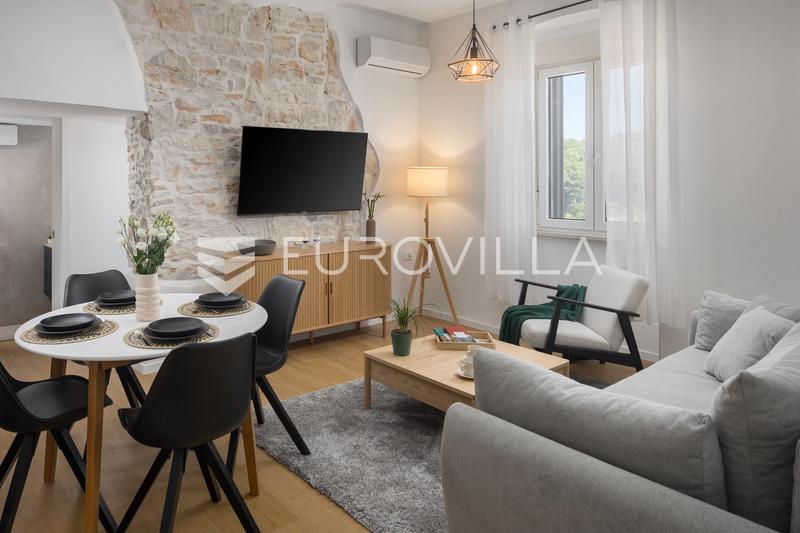 Pula, Centro - hermoso apartamento de dos dormitorios en alquiler cerca de la Arena de Pula, disponible a partir del 1 de octubre - 2