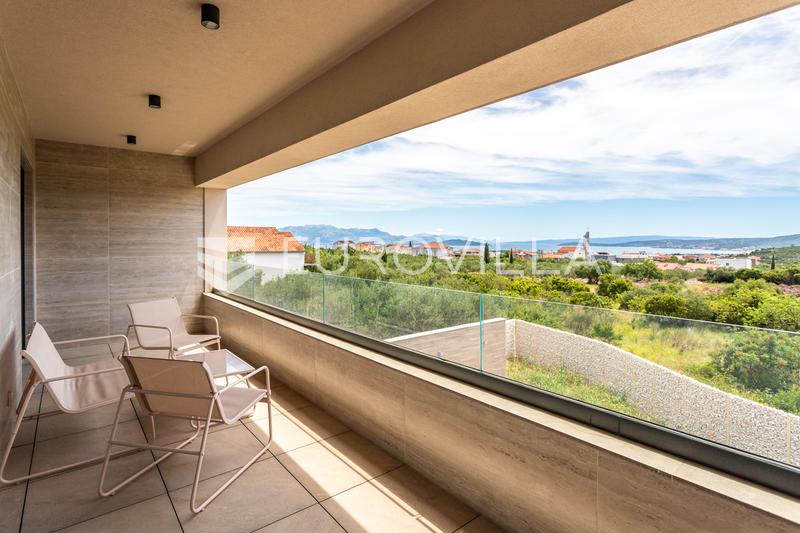 Trogir, Plano - Moradia de design moderna com piscina - 15