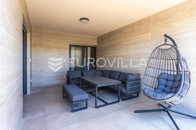 Trogir, Plano - Moradia de design moderna com piscina - 36