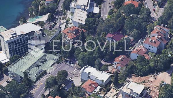 Opatija, två renoverade enrumslägenheter i en historisk villa