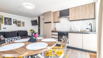 Zagreb, Gornja Dubrava, trosoban stan sa terasom i vrtom 65 m², uključene režije