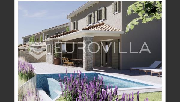 Istria, Groznjan, terreno edificable de 1529m2 con proyecto para la construcción de una villa.