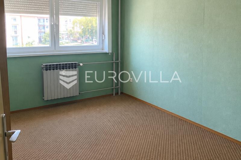 Virovitica, centar, dvosoban stan 63,02 m², renovacija - 2