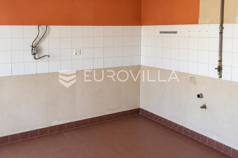 Virovitica, centar, dvosoban stan 63,02 m², renovacija - 4