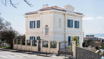 Rijeka, Vukovarska ulice, exkluzivní vila se třemi garážovými stáními a výhledem na moře