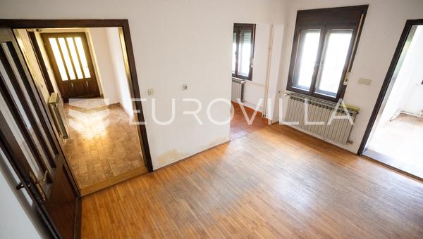 Đakovo, Centar, kuća 115 m2 na atraktivnoj lokaciji