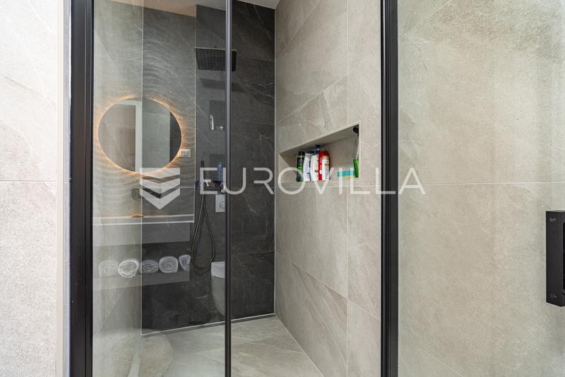 Zadar, Žerava - Luxury Stone Villa of Approx. 360 m², 5 En-Suite Bedrooms, Heated Infinity Pool - 8