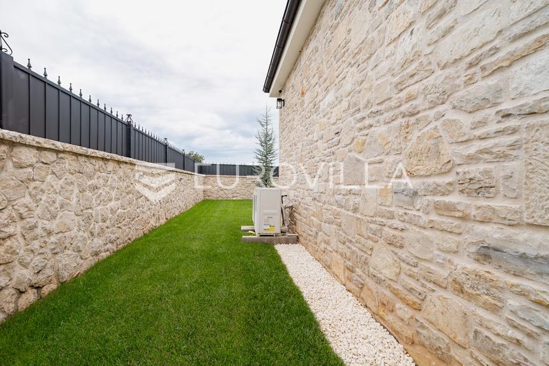 Zadar, Žerava - Luxury Stone Villa of Approx. 360 m², 5 En-Suite Bedrooms, Heated Infinity Pool - 27